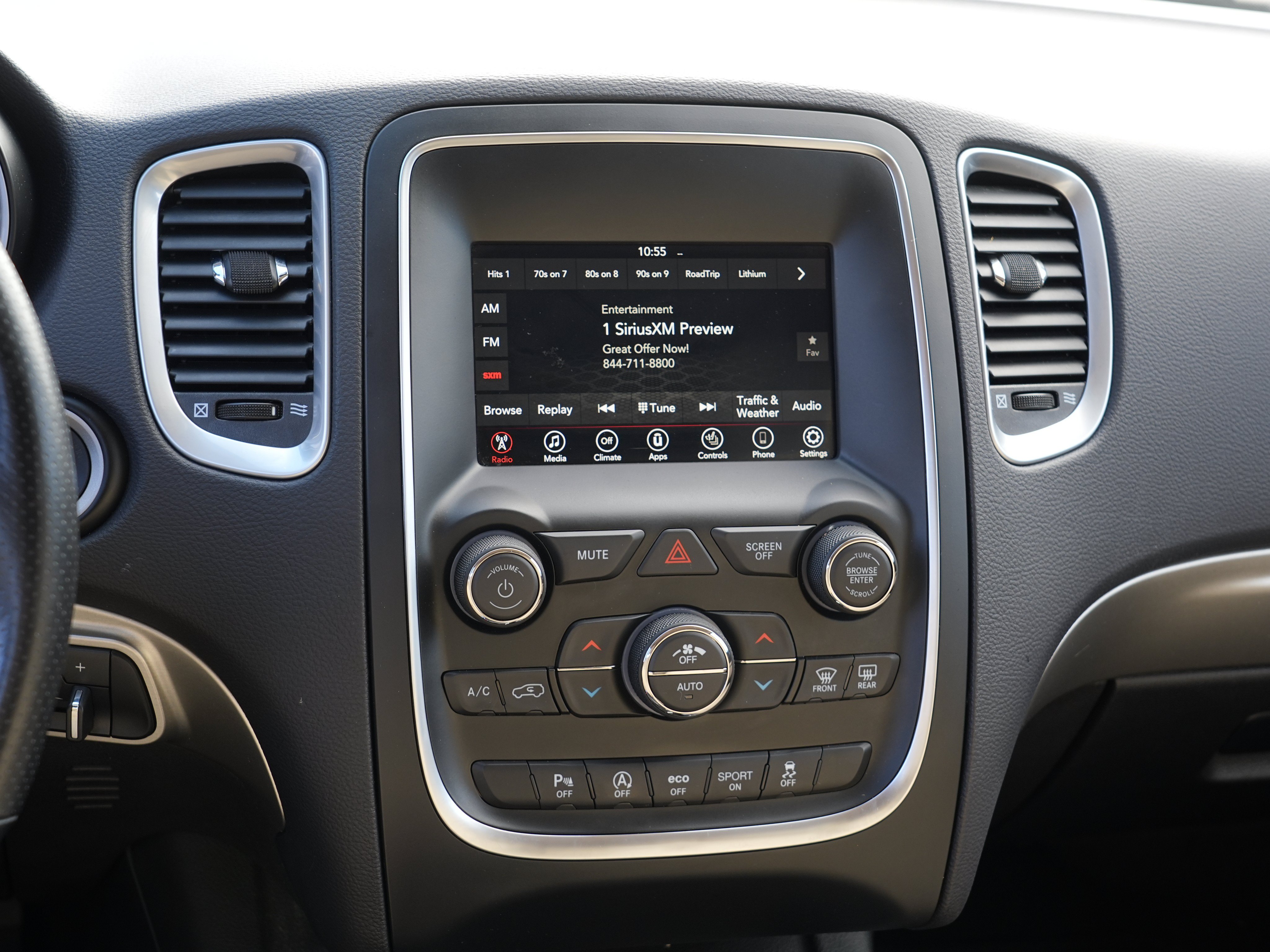 Used 2020 Dodge Durango SXT AWD/4WD image 22