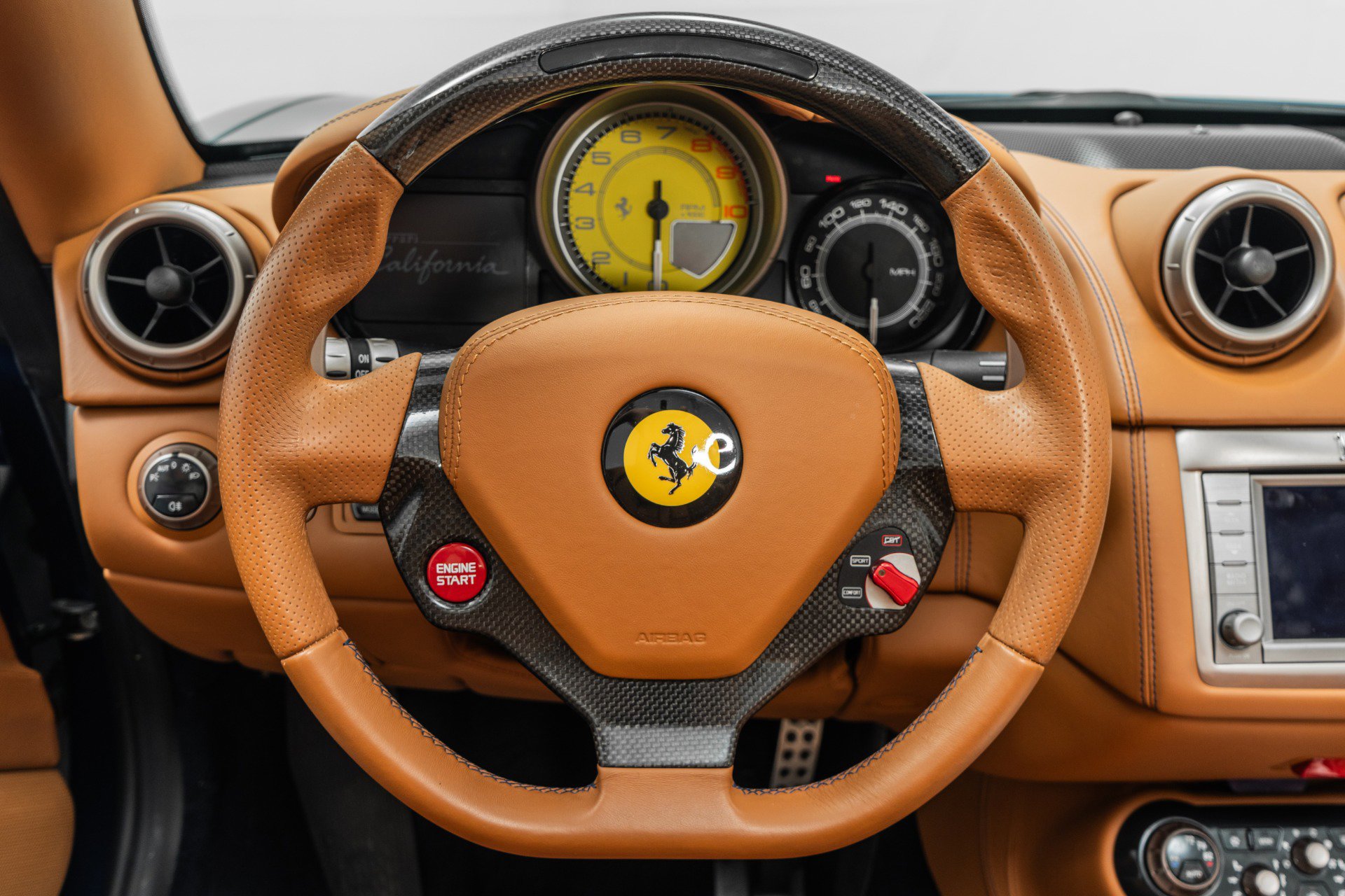 Used 2010 Ferrari California image 15