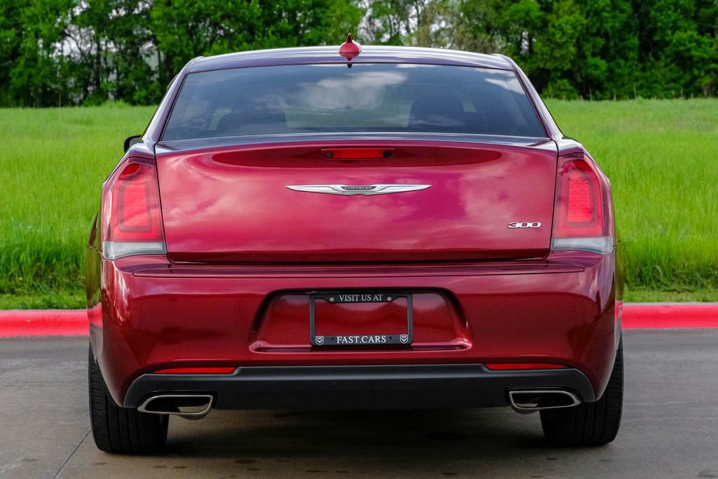 Used 2019 Chrysler 300 Touring w/ Sport Appearance Package image 14
