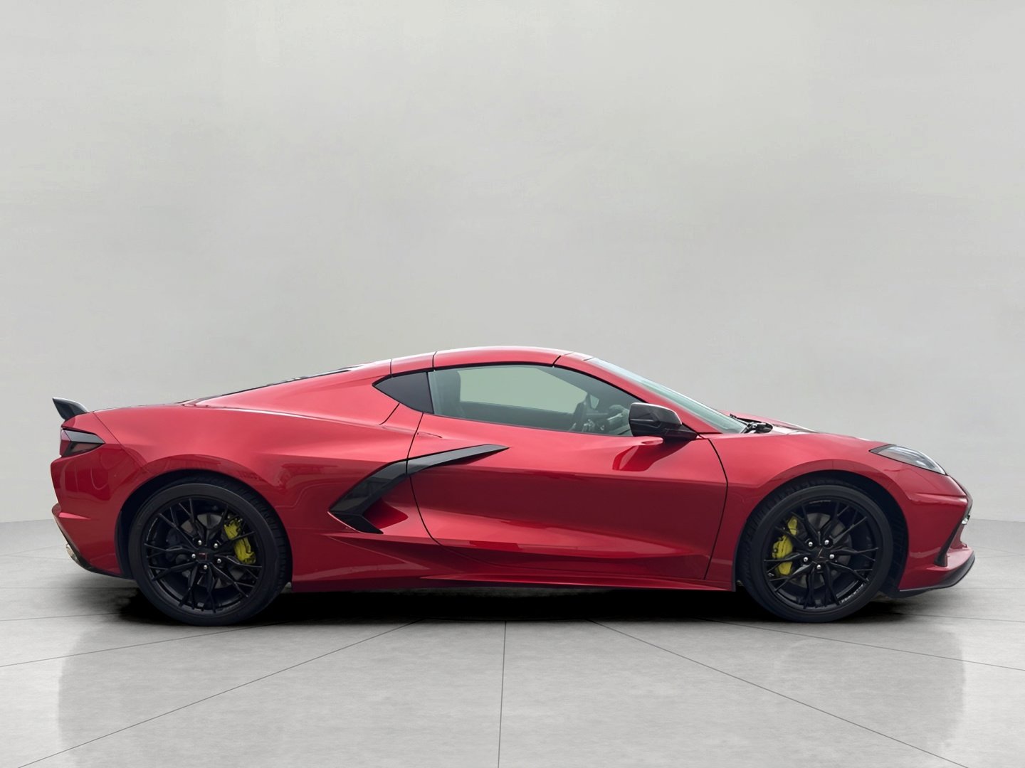 Used 2024 Chevrolet Corvette Stingray Coupe w/ 1LT RWD image 3