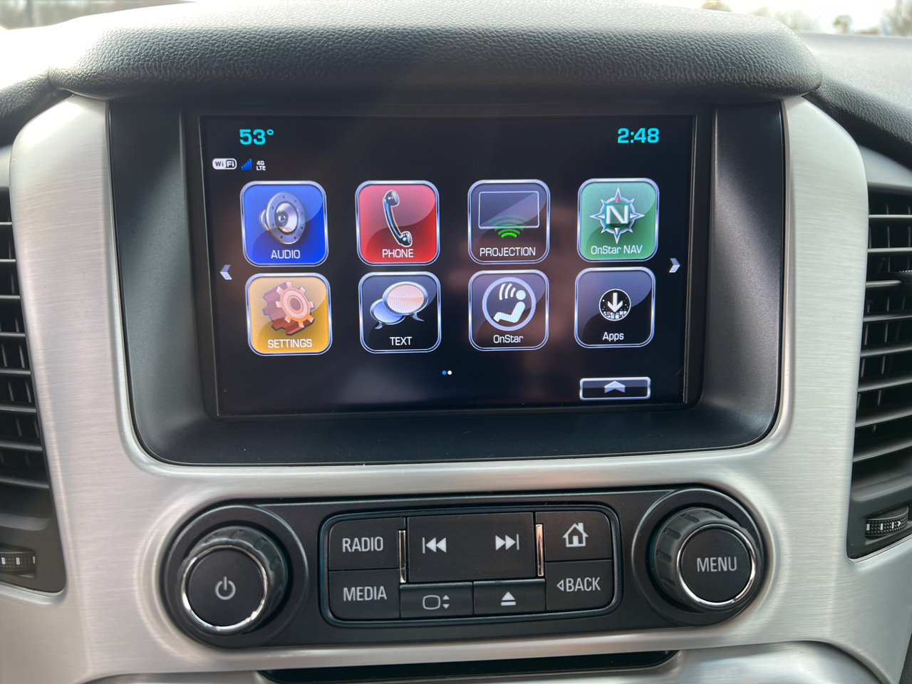 Used 2017 GMC Yukon SLE w/ SLE Value Package image 28