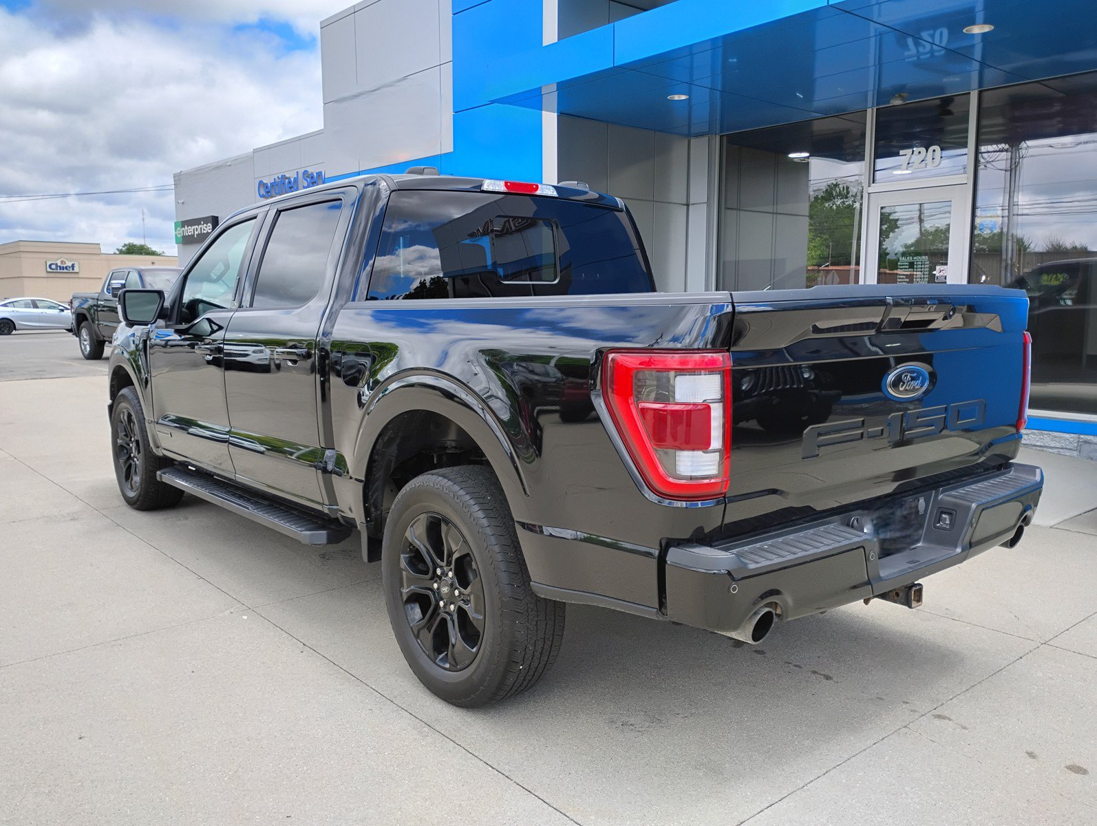 Used 2023 Ford F150 Lariat w/ Equipment Group 502A High AWD/4WD image 7