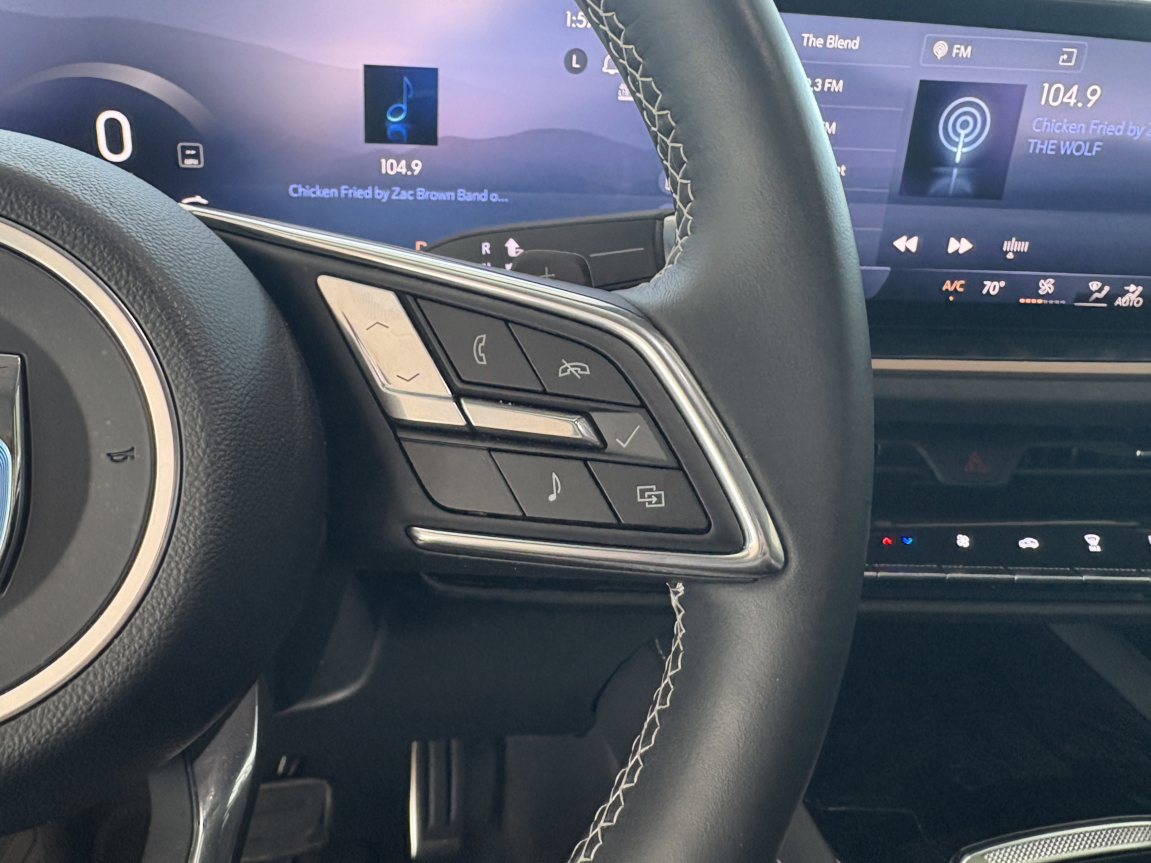 Used 2025 Buick Envision Sport Touring image 12