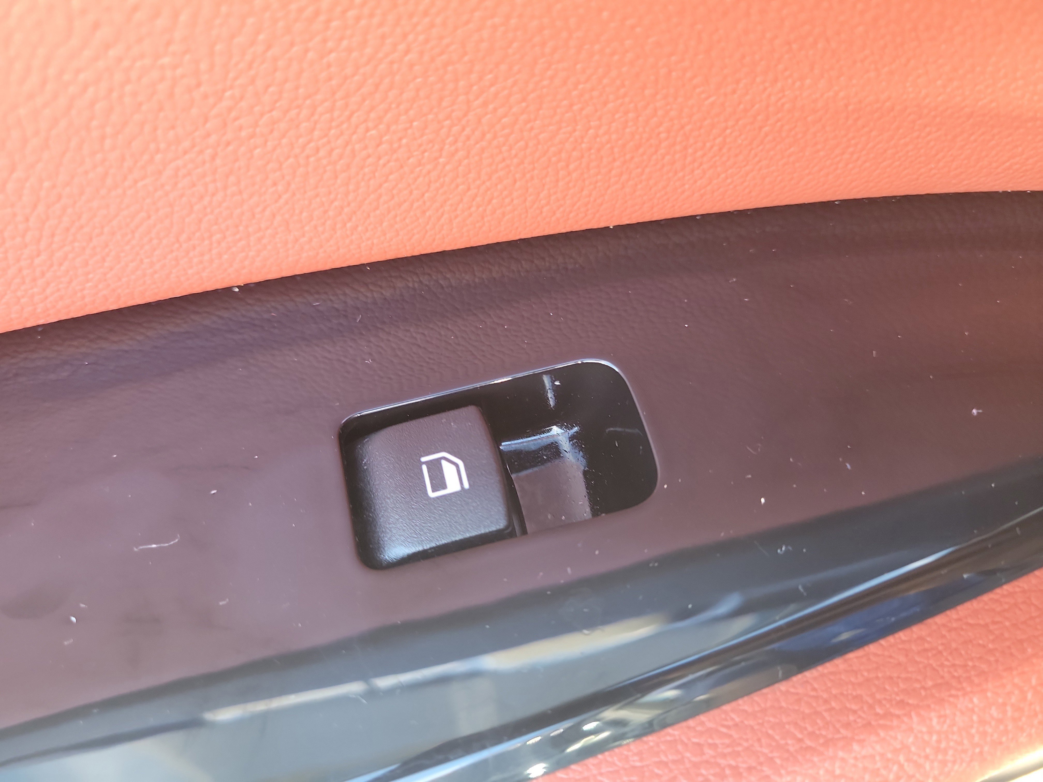 Used 2024 Kia Sportage SX image 15