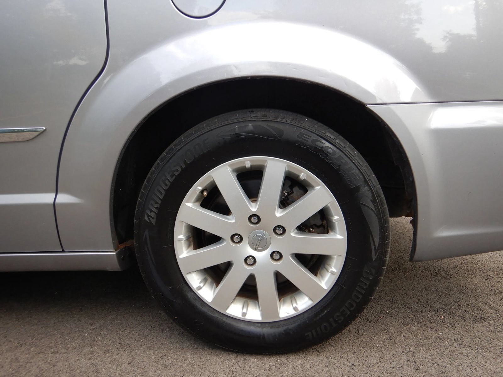 Used 2016 Chrysler Town & Country Touring w/ Driver Convenience Group FWD image 30
