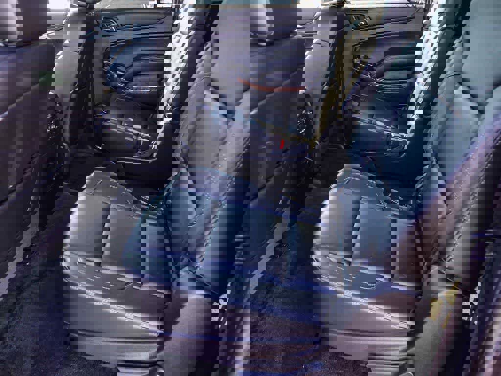 Used 2015 Chevrolet Suburban LTZ image 17