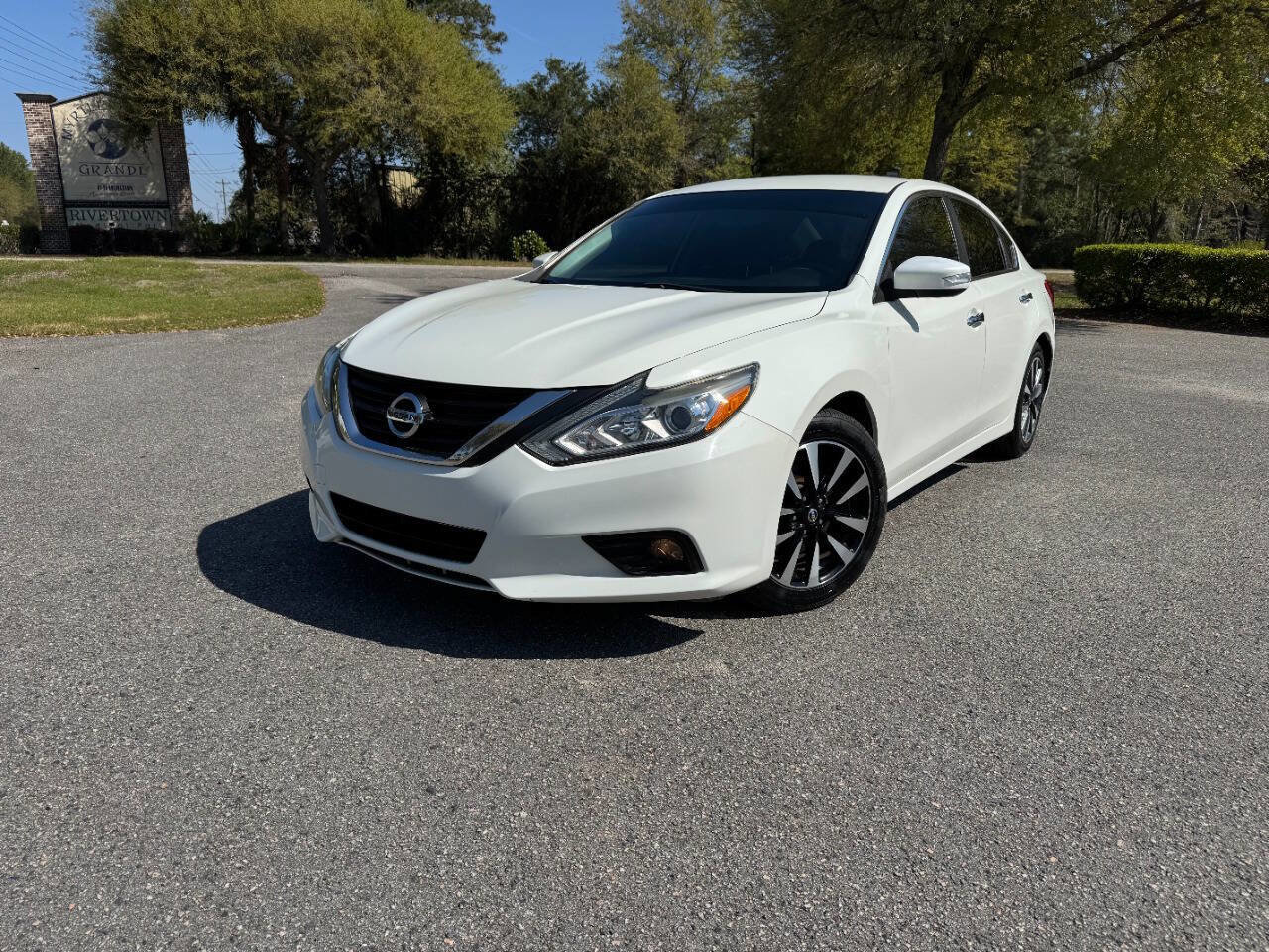 Used 2018 Nissan Altima 2.5 SL FWD image 30