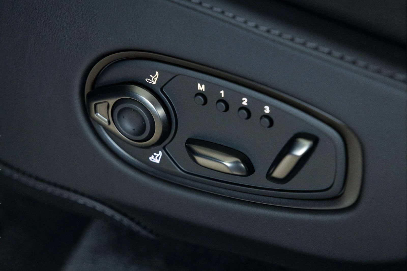 New 2026 Aston Martin DBX 707 AWD/4WD image 19