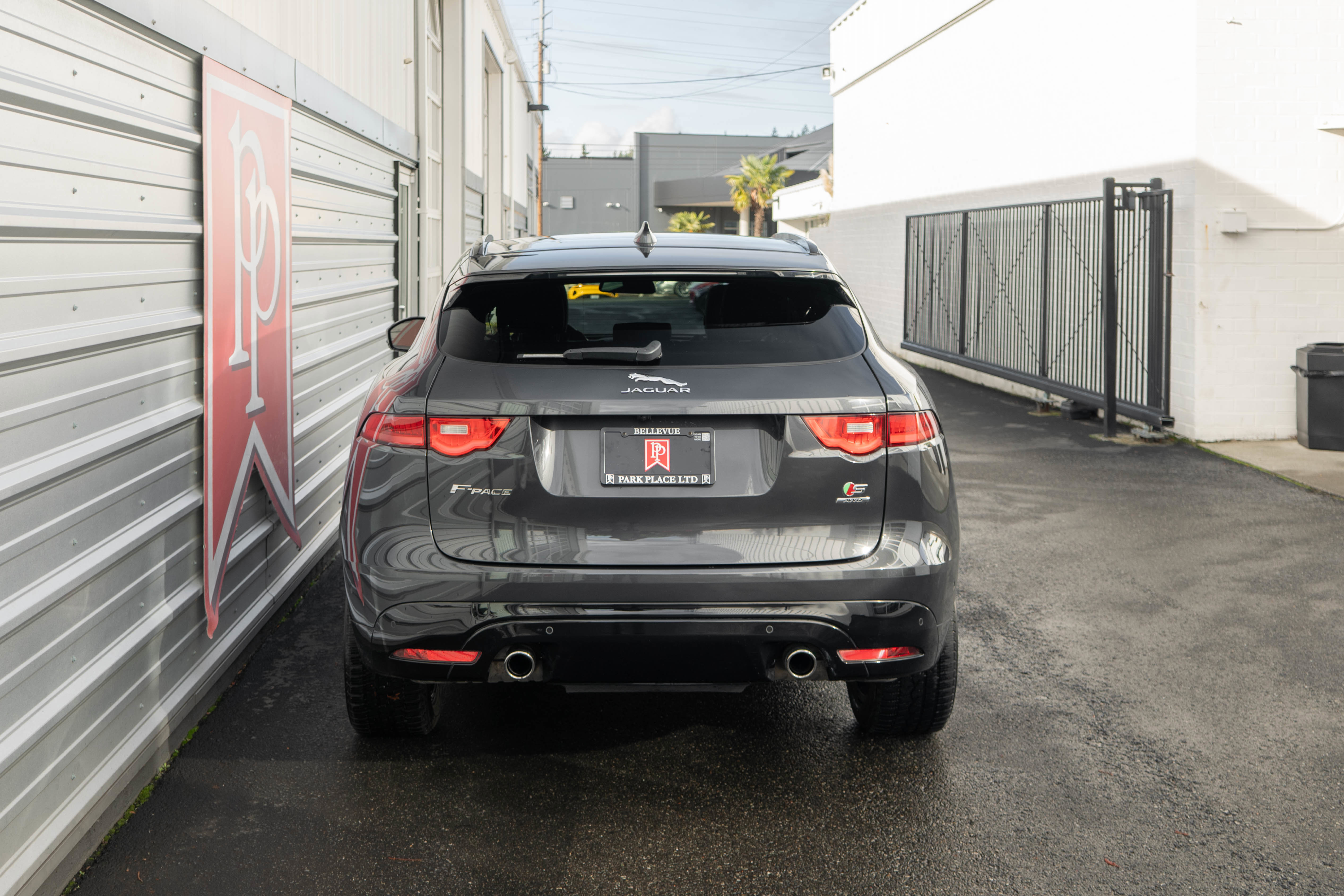 Used 2017 Jaguar F-PACE S image 41