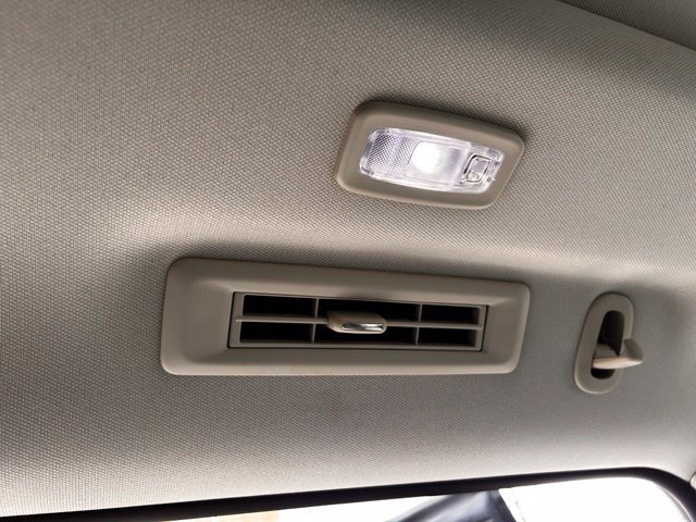 Used 2023 GMC Yukon Denali AWD/4WD image 34