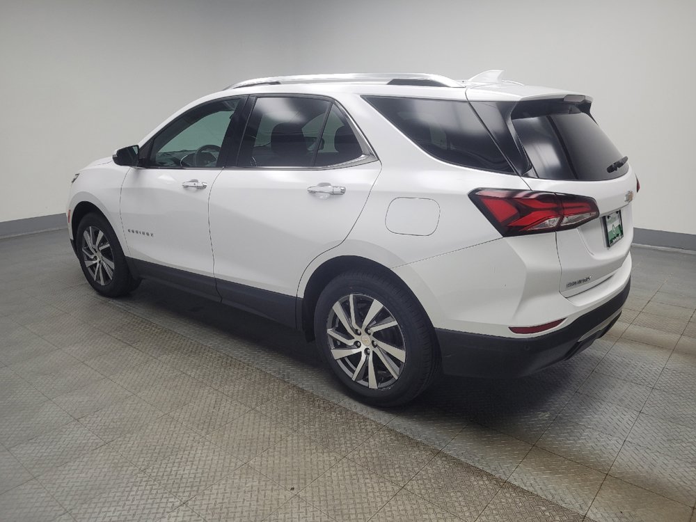 Used 2024 Chevrolet Equinox Premier AWD/4WD image 3
