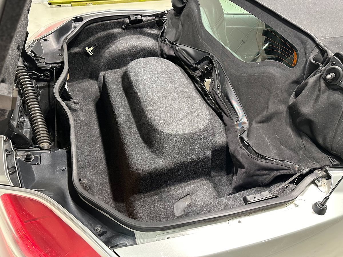 Used 2008 Saturn Sky Red Line RWD image 7