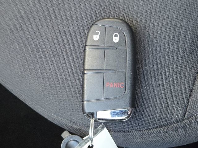 Used 2018 Jeep Compass Sport image 33