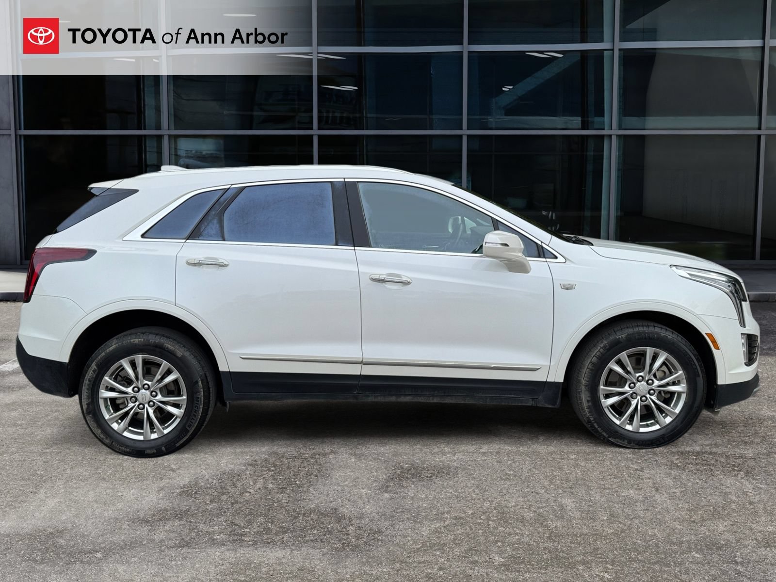 Used 2020 Cadillac XT5 Premium Luxury AWD/4WD image 13