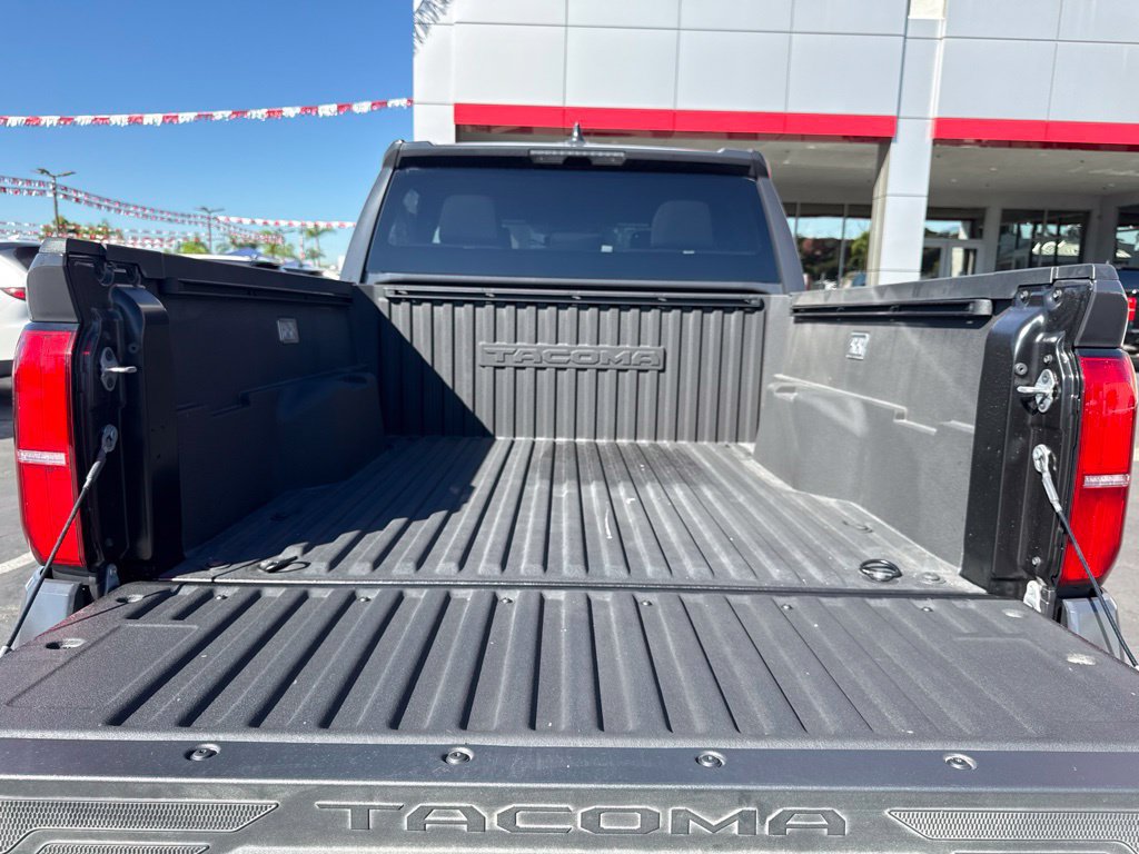 Used 2026 Toyota Tacoma TRD Off-Road AWD/4WD image 15