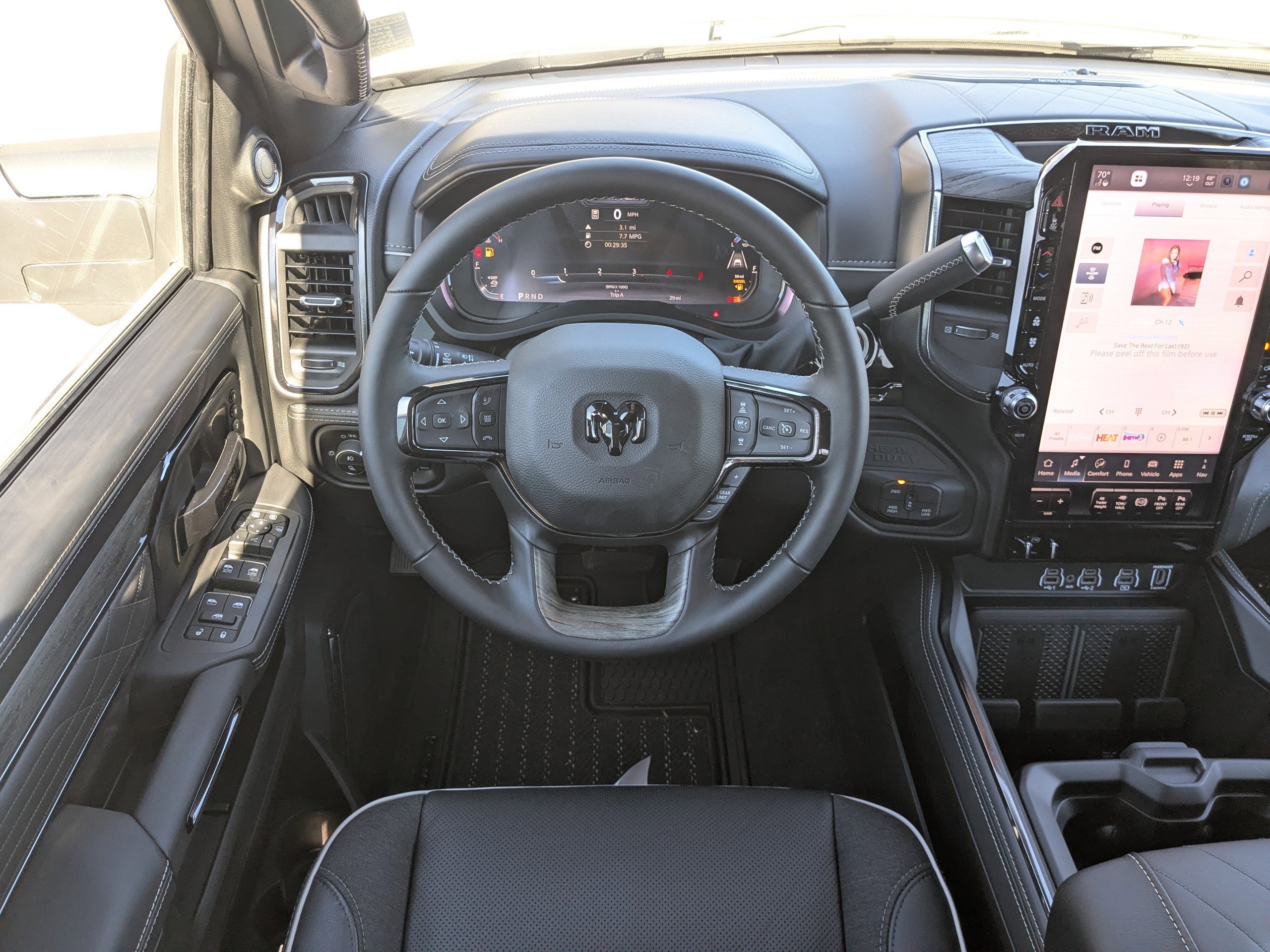 New 2026 RAM 3500 Limited image 15