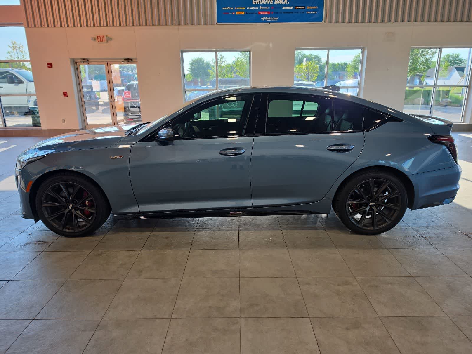 Used 2023 Cadillac CT5 V w/ Platinum Package AWD/4WD image 11