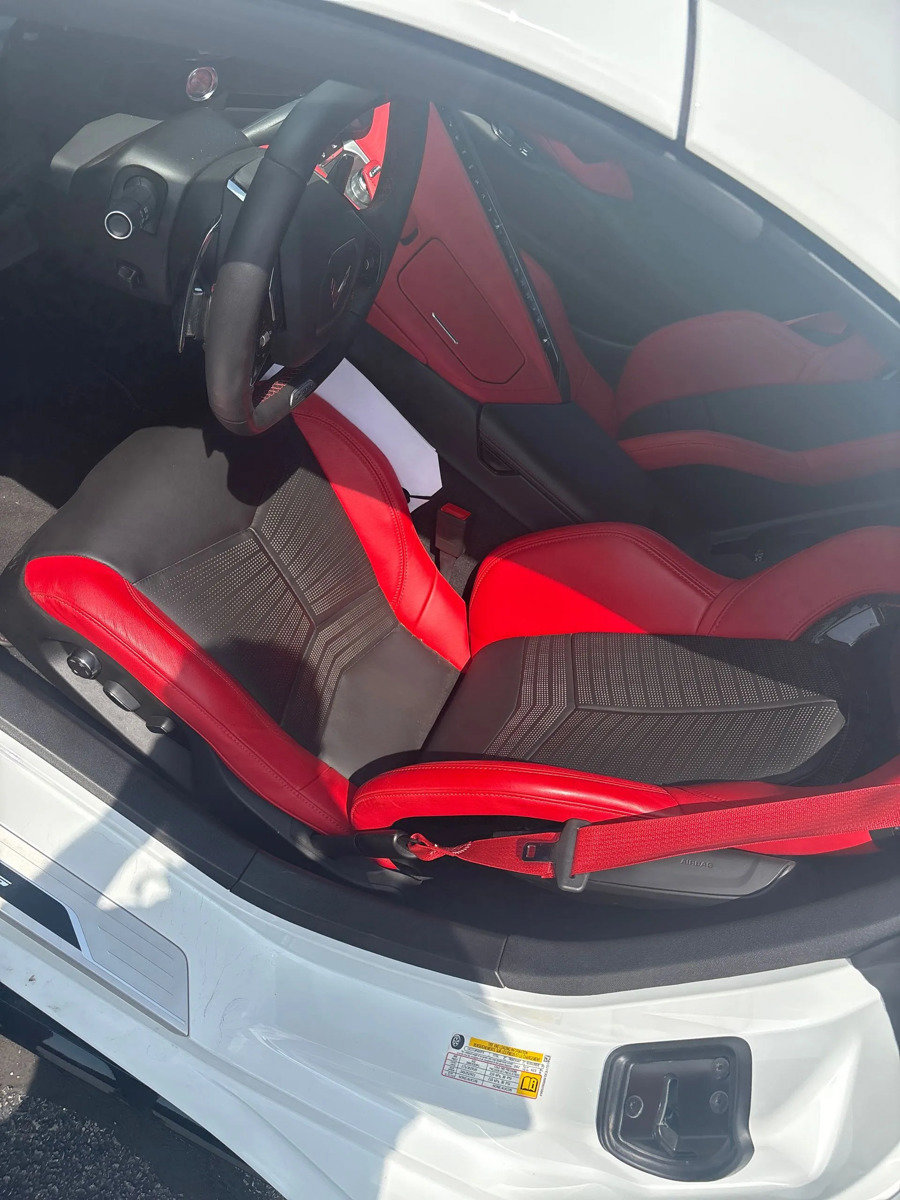 Used 2024 Chevrolet Corvette Z06 w/ Stealth Interior Trim Package RWD image 10