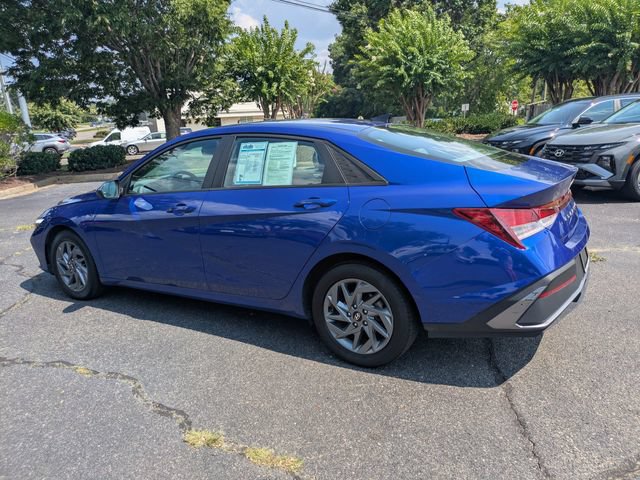 Used 2024 Hyundai Elantra SEL FWD image 6