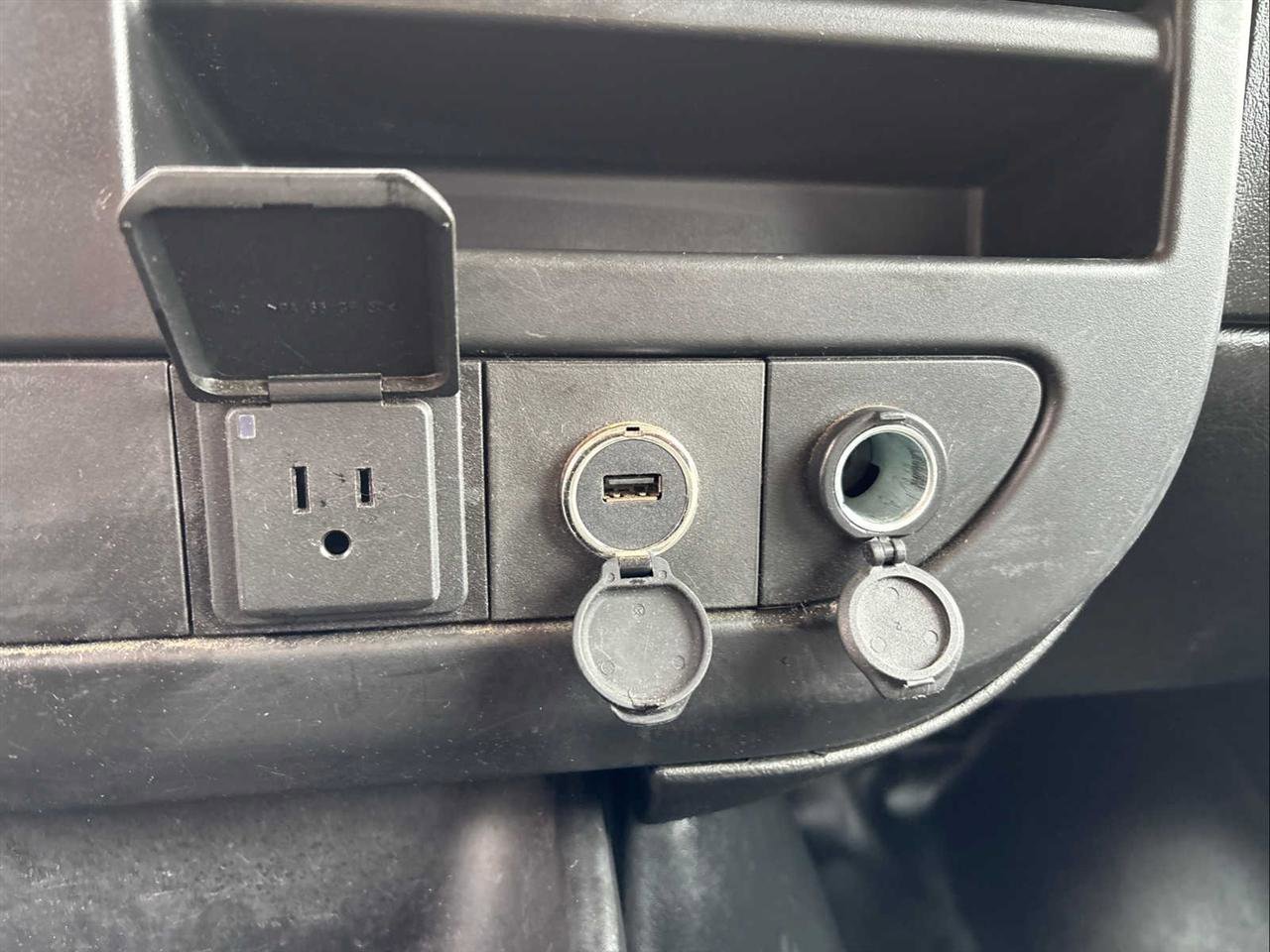 Used 2023 GMC Savana 2500 Extended w/ Driver Convenience Package image 18