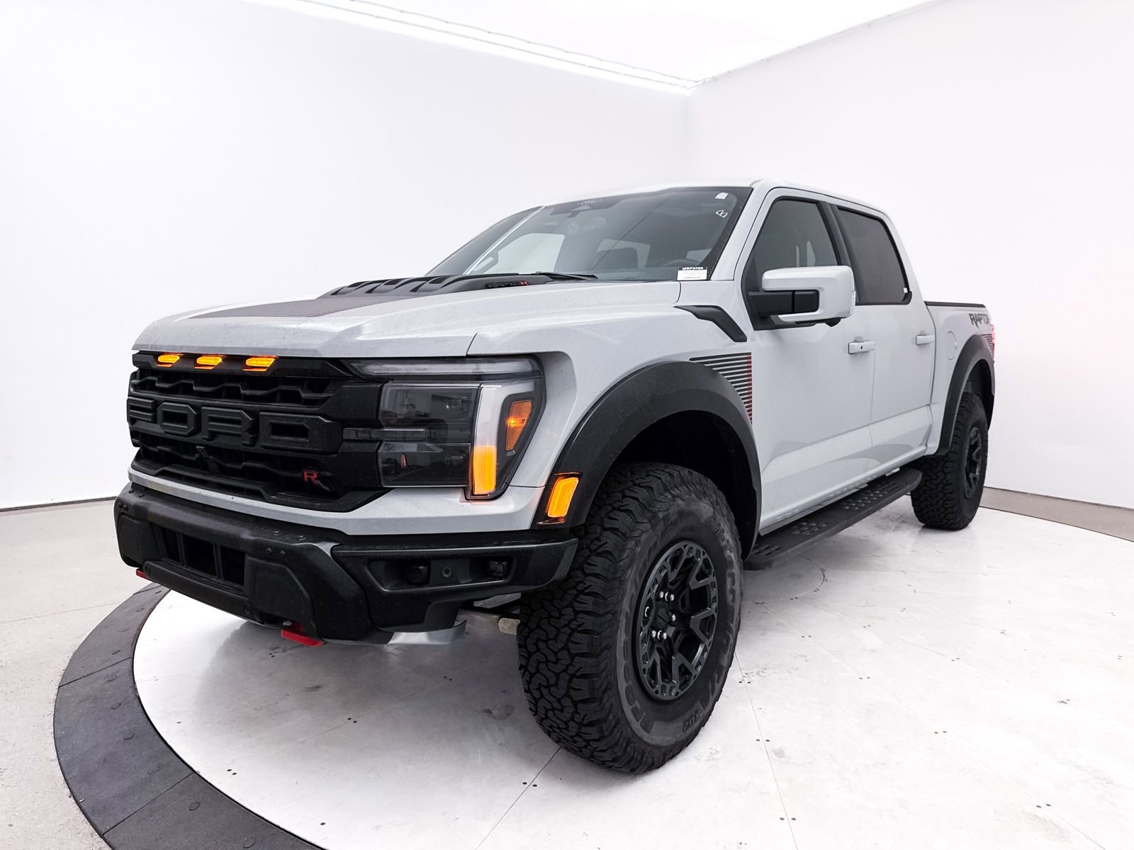 Used 2025 Ford F150 Raptor w/ Equipment Group 803A Raptor R AWD/4WD image 33