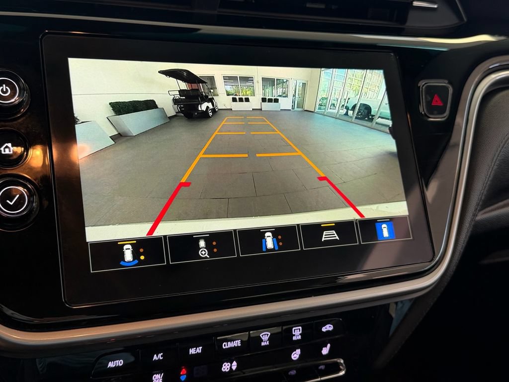 Certified 2023 Chevrolet Bolt LT w/ Infotainment Package FWD image 21