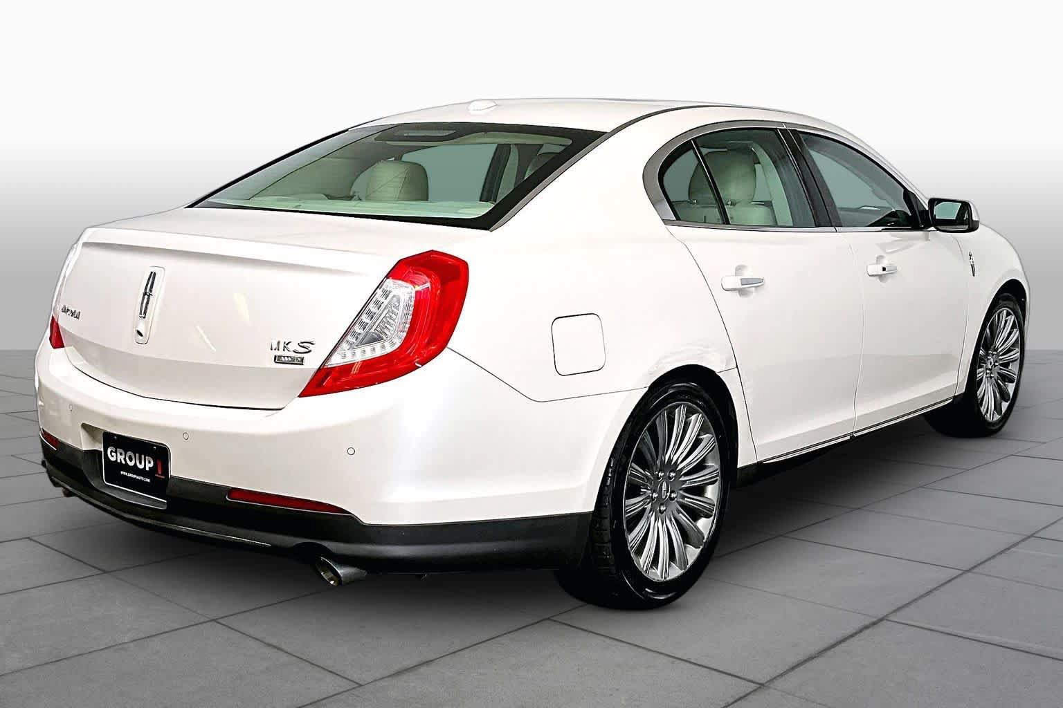 Used 2014 Lincoln MKS AWD w/ Equipment Group 101A image 13