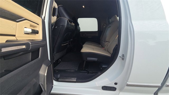 Used 2022 RAM 2500 Limited w/ Towing Technology Group image 17