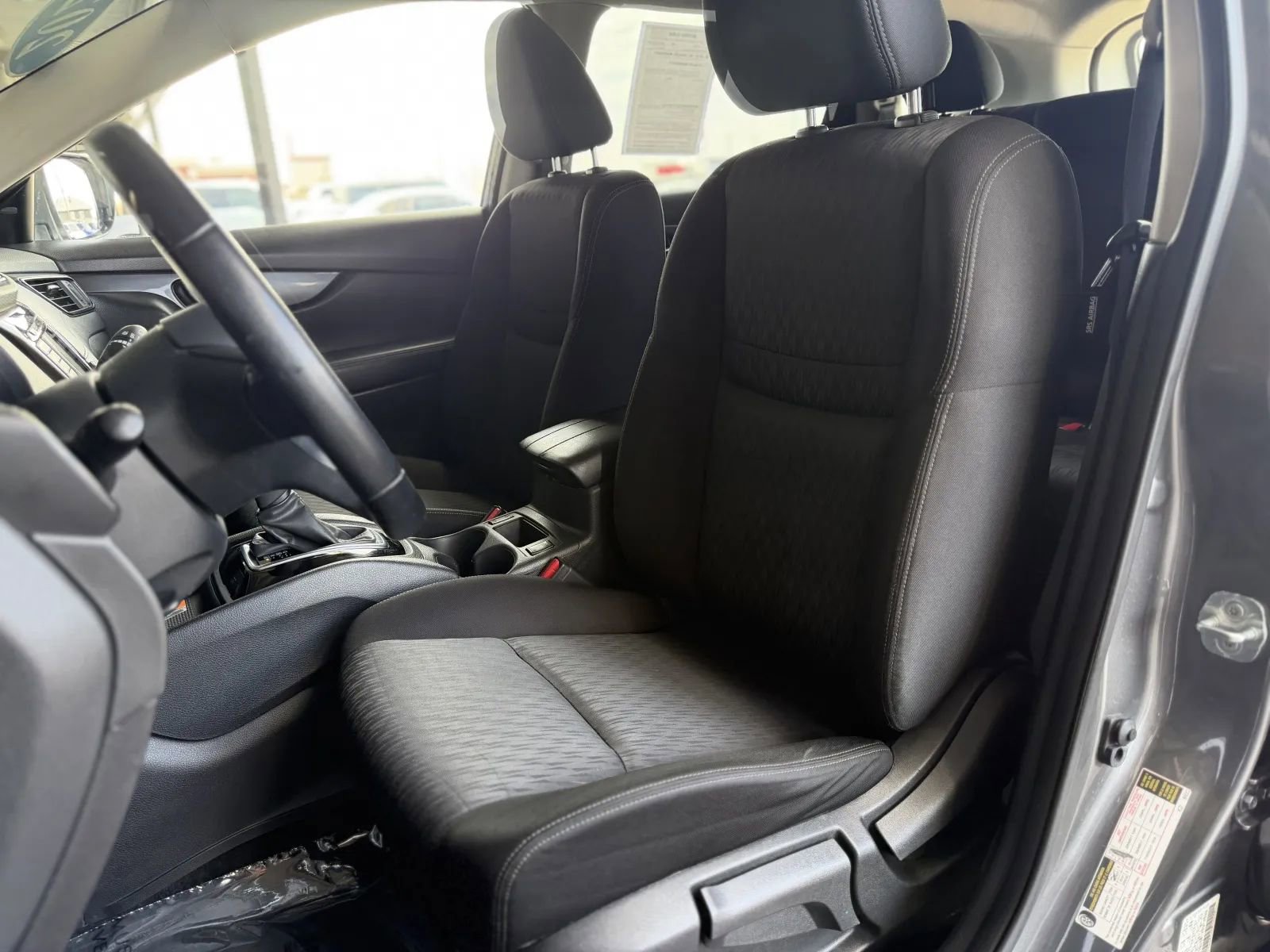 Used 2020 Nissan Rogue S w/ Special Edition Package image 15