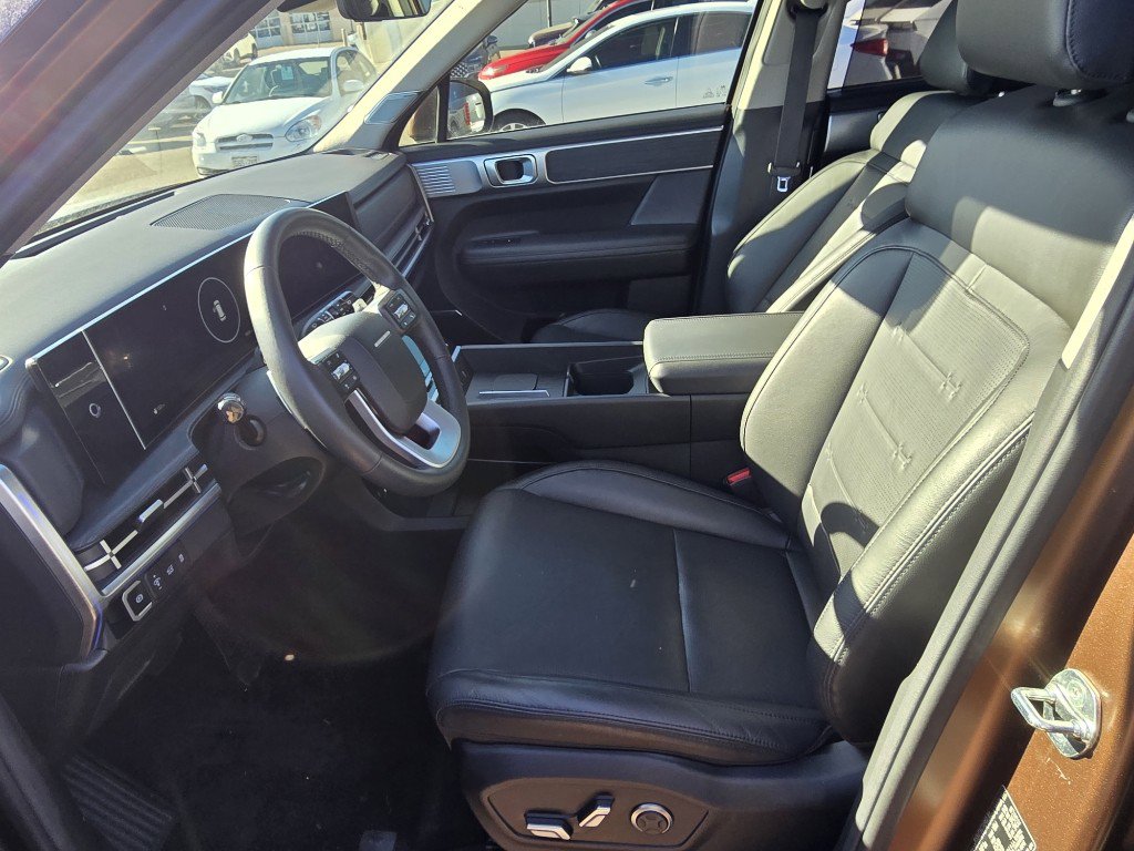 Used 2024 Hyundai Santa Fe Limited image 30