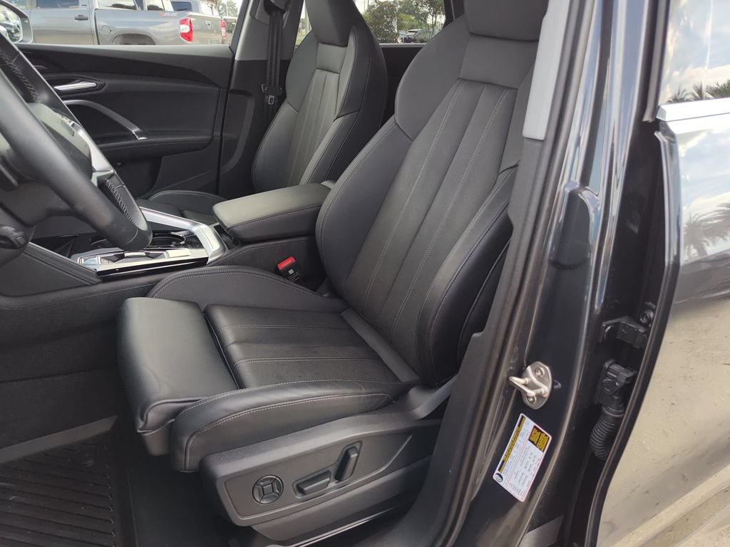Certified 2025 Audi Q5 Prestige AWD/4WD image 22