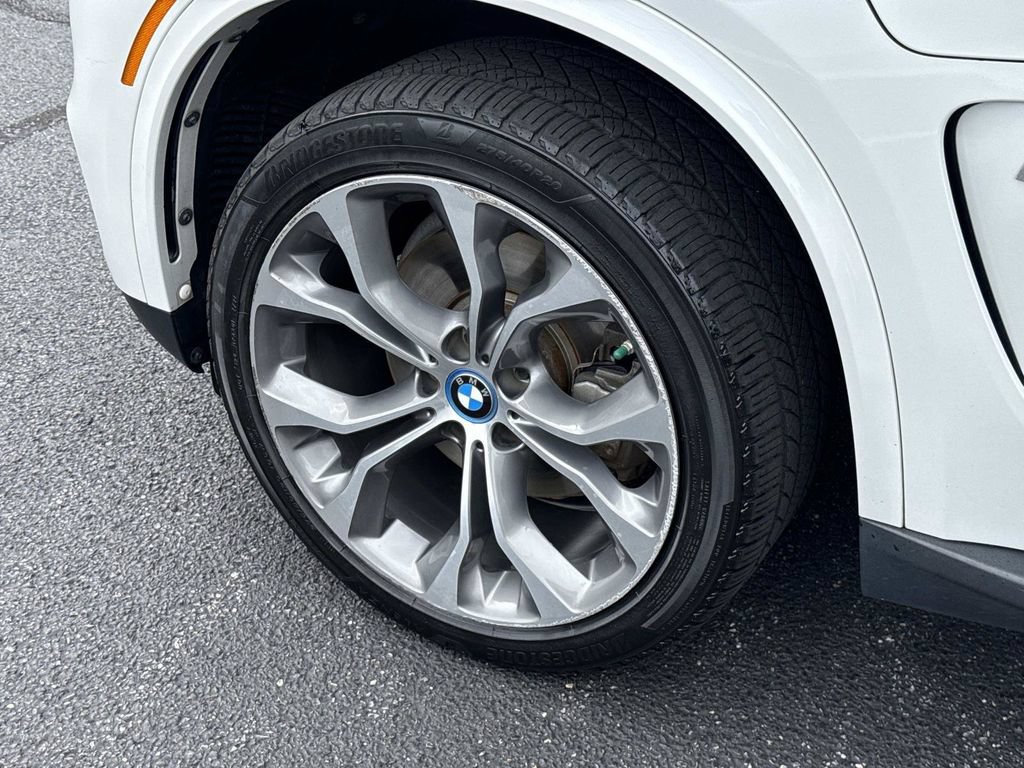 Used 2017 BMW X5 xDrive40e AWD/4WD image 31