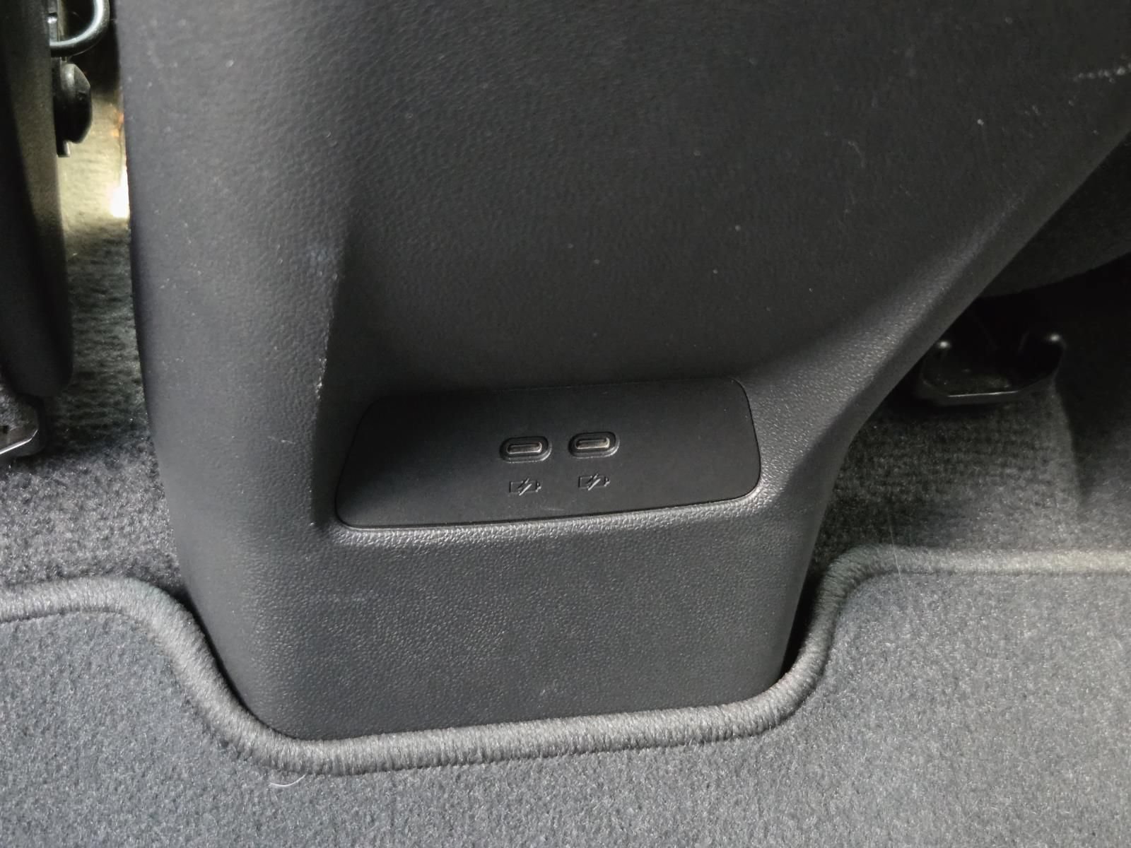 Used 2025 Chevrolet Equinox ACTIV w/ Safety and Technology Package FWD image 20