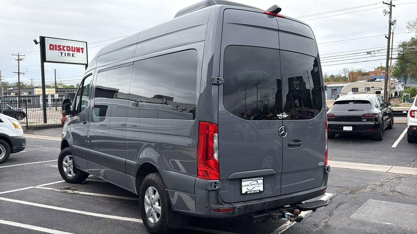 Used 2020 Mercedes-Benz Sprinter 1500 image 5