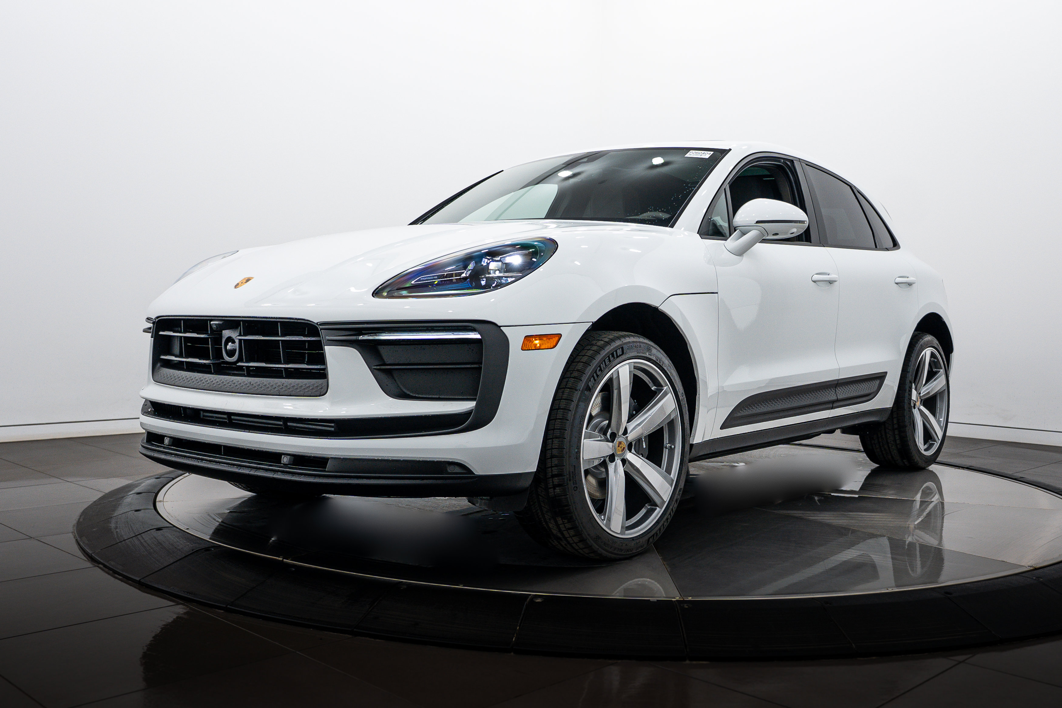 New 2026 Porsche Macan AWD/4WD video 1