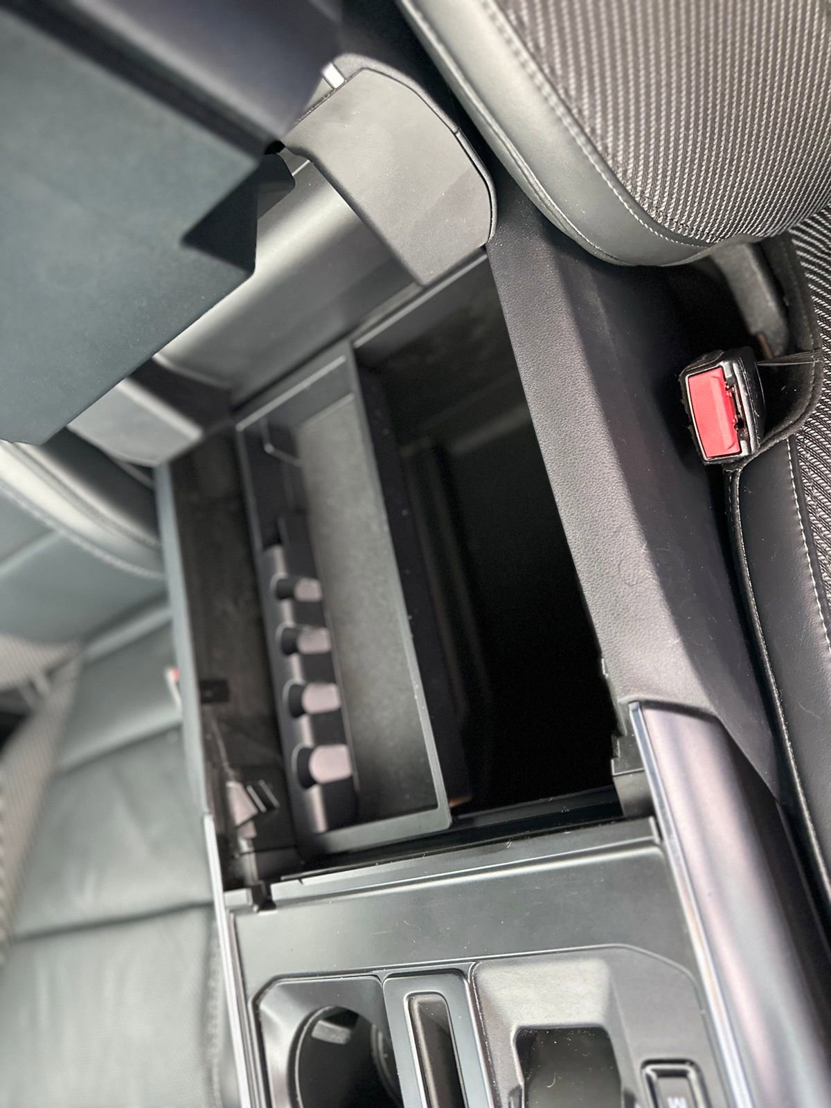 Used 2022 Ford F150 Raptor image 33