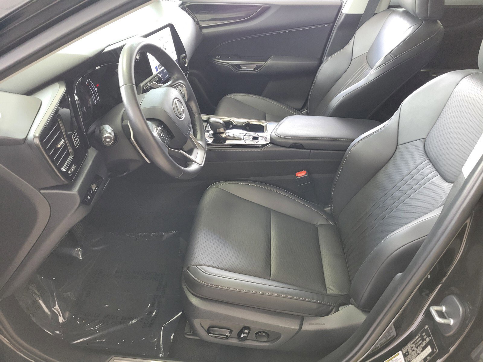 Certified 2025 Lexus NX 250 FWD image 10