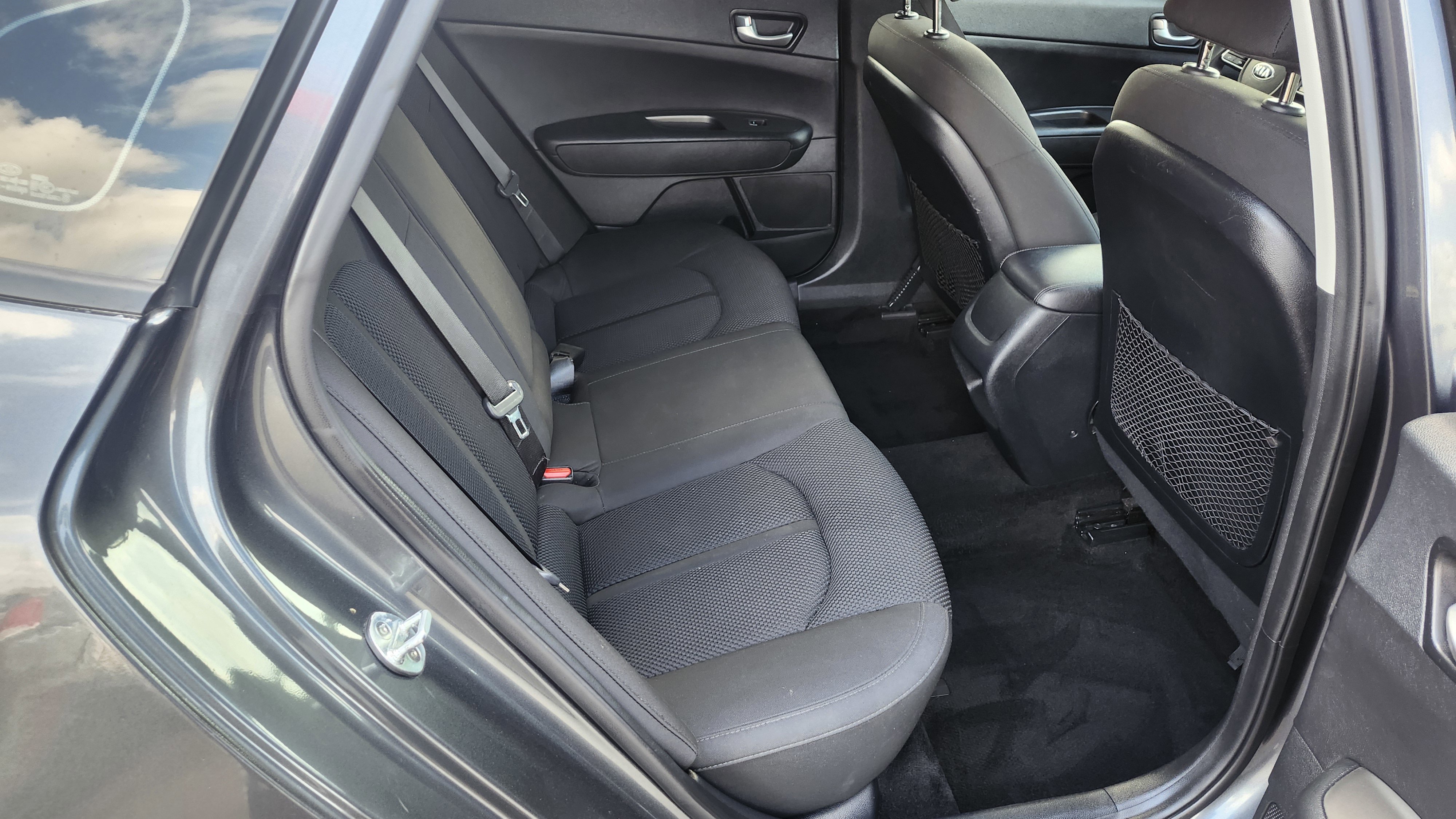 Used 2020 Kia Optima LX image 17