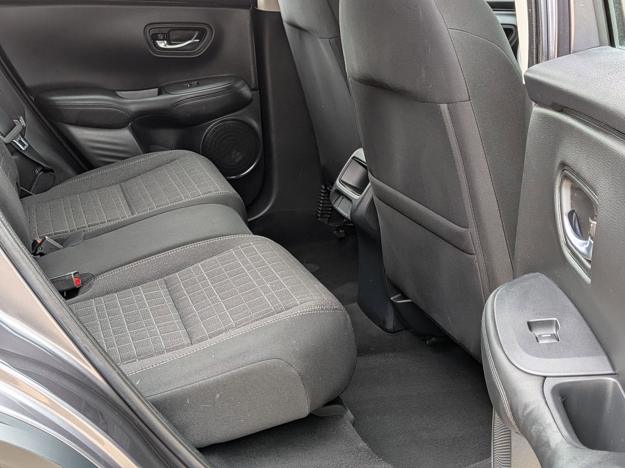 Certified 2023 Honda HR-V LX image 27