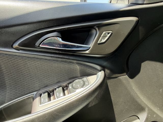 Used 2018 Chevrolet Malibu LT FWD image 21