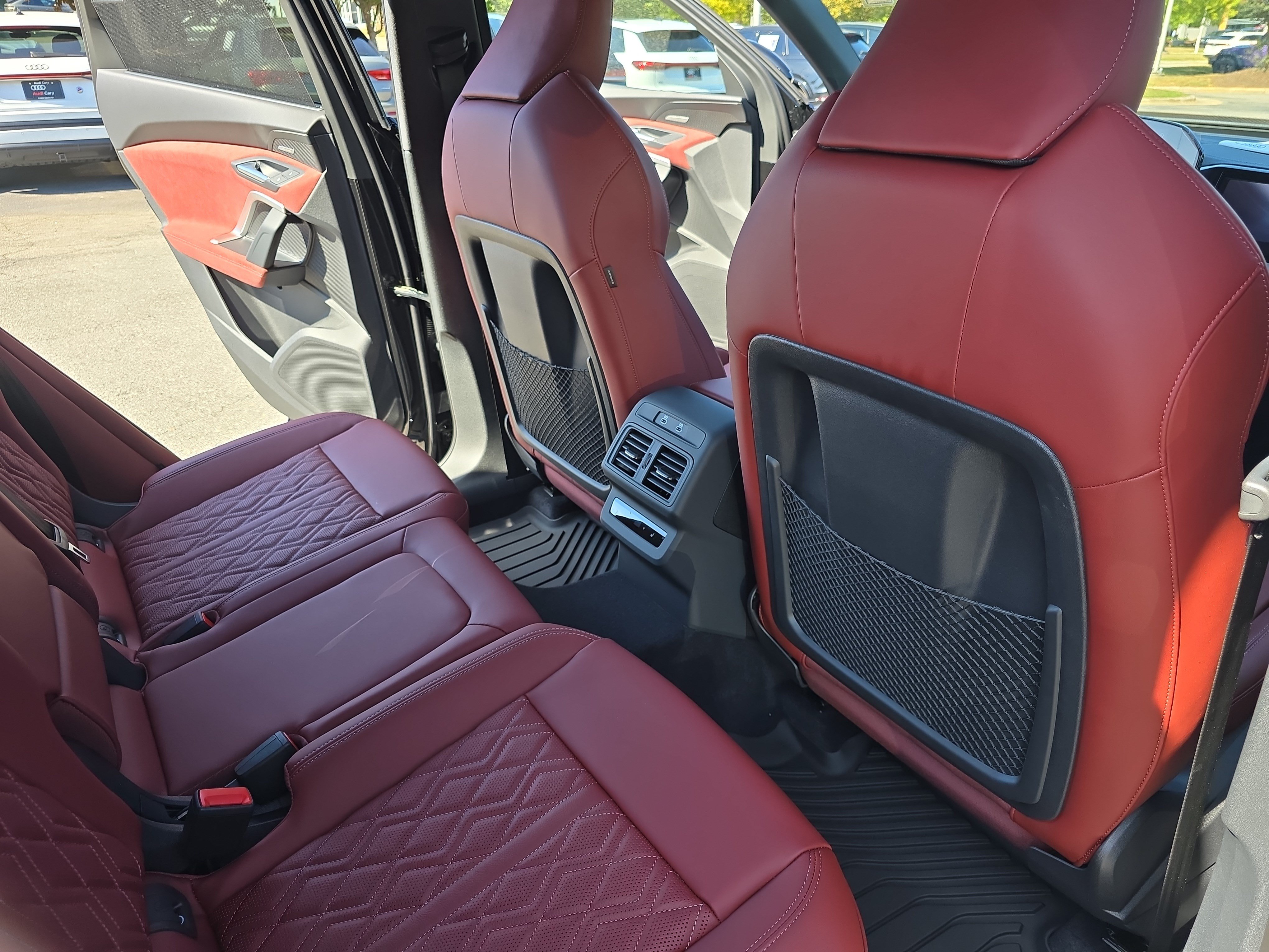 New 2026 Audi SQ5 Prestige AWD/4WD image 11