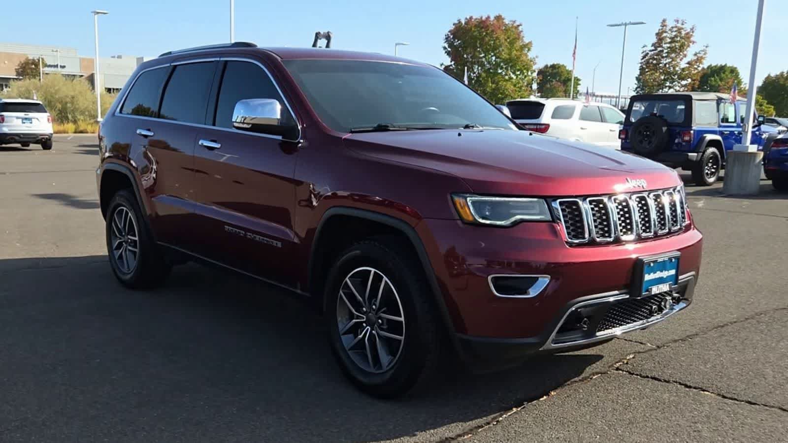 Used 2020 Jeep Grand Cherokee Limited w/ Luxury Group II AWD/4WD image 2