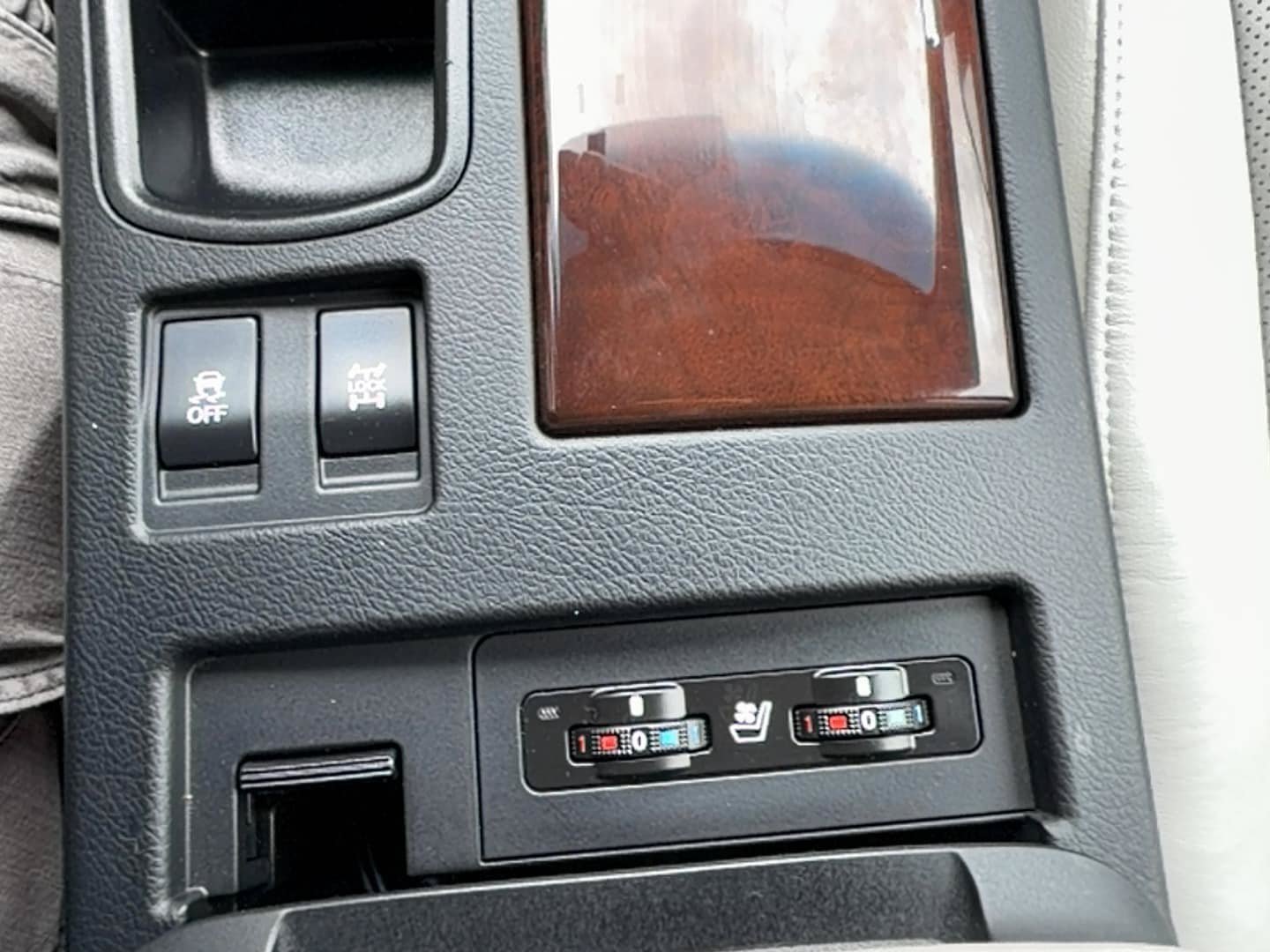 Used 2012 Lexus RX 350 AWD w/ Premium Pkg image 11