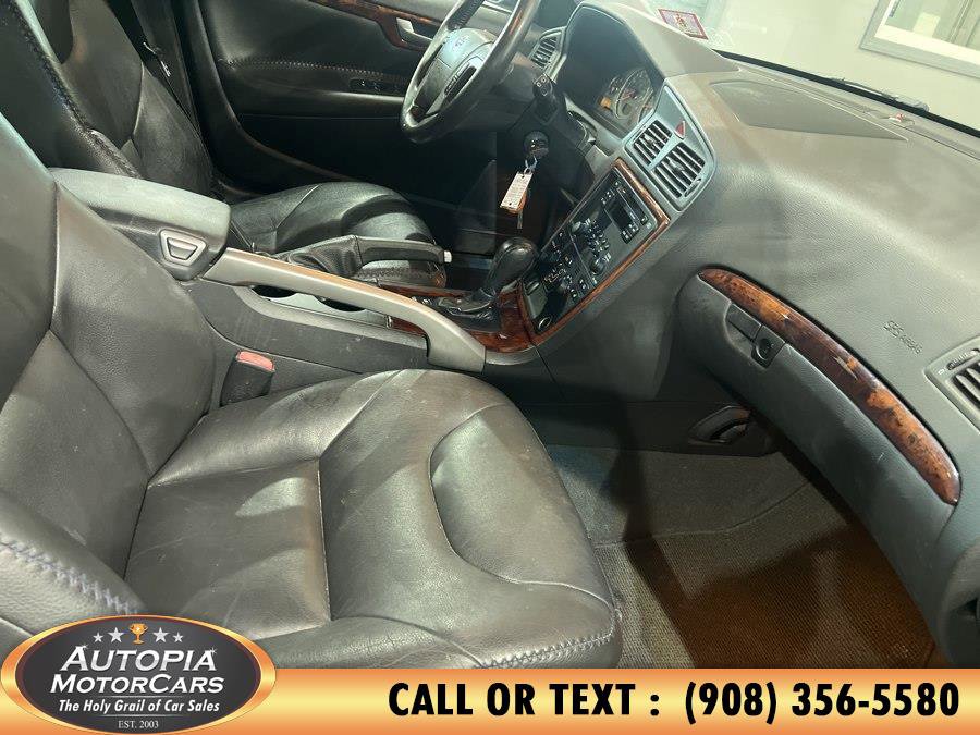 Used 2005 Volvo XC70 image 11