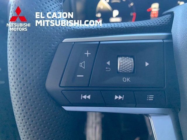 New 2026 Mitsubishi Outlander SEL image 18