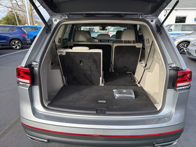 Used 2025 Volkswagen Atlas SE image 23