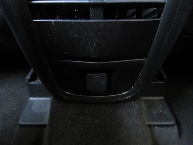 Used 2016 Lincoln MKC Premiere image 25