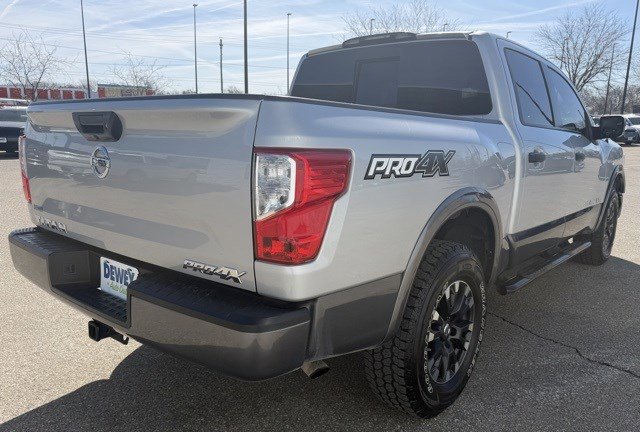 Used 2019 Nissan Titan PRO-4X image 7