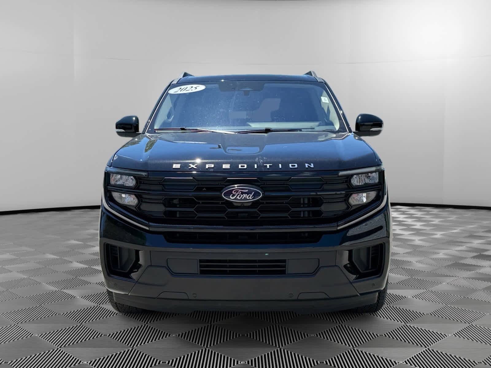 Used 2025 Ford Expedition Max Active AWD/4WD image 8