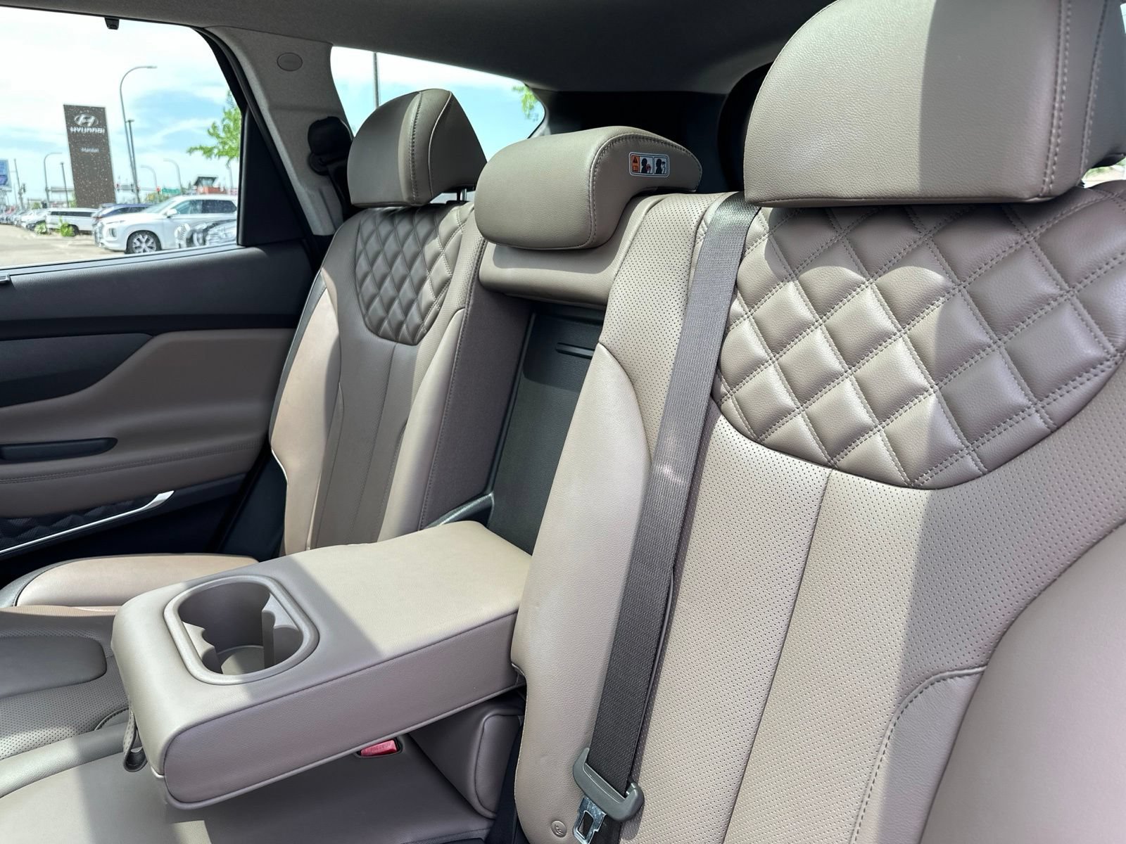 Used 2022 Hyundai Santa Fe Limited AWD/4WD image 25